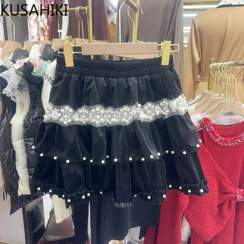 

KUSAHIKI 2023 Autumn/Winter New Nail Bead Ear Edge Half Skirt Slim High Waist Fluffy Sweet Short Skirts Women's Bottoms Mujer