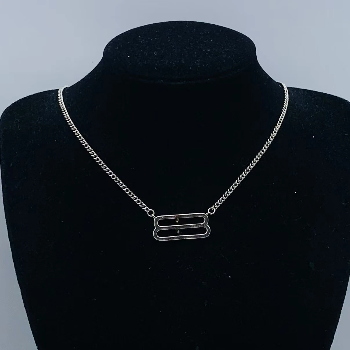 قلادات ريترو بأحرف عصرية، إكسسوار نسائي كلاسيكي #3