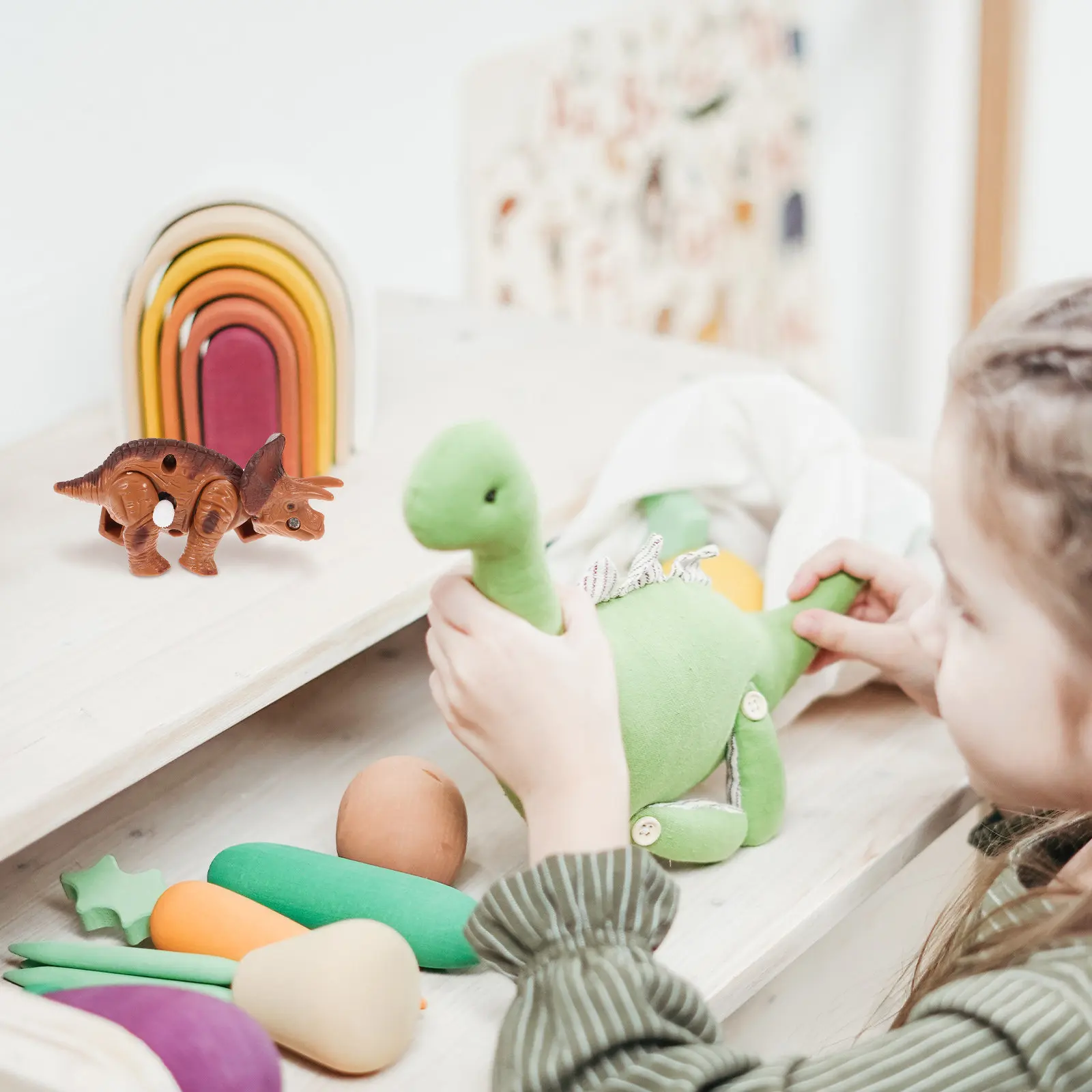 

4Pcs Wind Up Dinosaur Clockwork Creatures for Kids Fun Interactive Mini Dinosaurs Walking Plaything Gift for Children Festivals