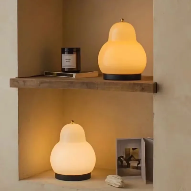 Lámpara de mesa de pera creativa, estilo crema francesa, decoración de habitación, estudio, carga táctil, lámpara LED de escritorio, luz nocturna recargable de ambiente