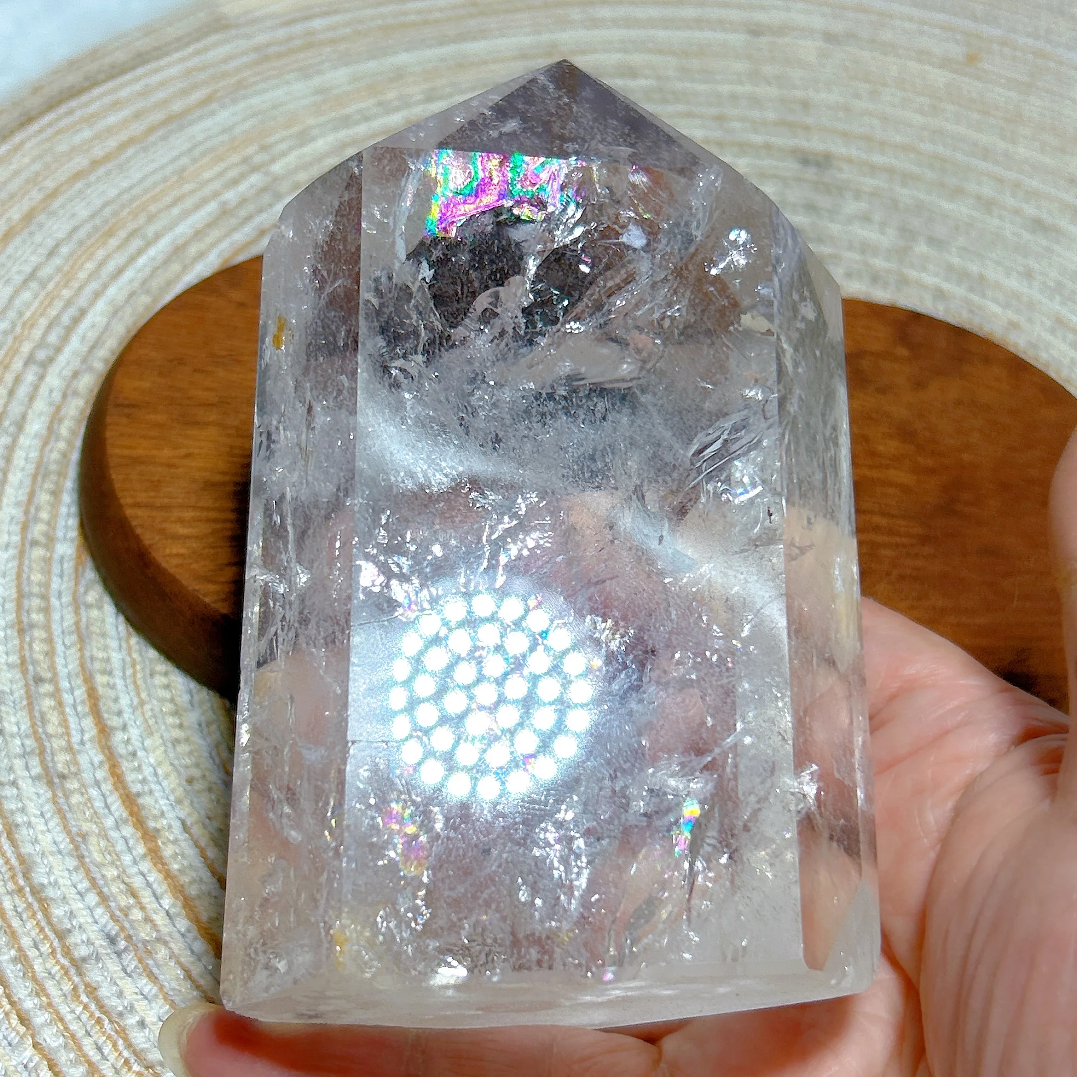 

Healing High Quality Natural Crystal Clear Quartz Rainbow Large Tower Point Gemstones Mineral Energy Home Decorations Gift Ore