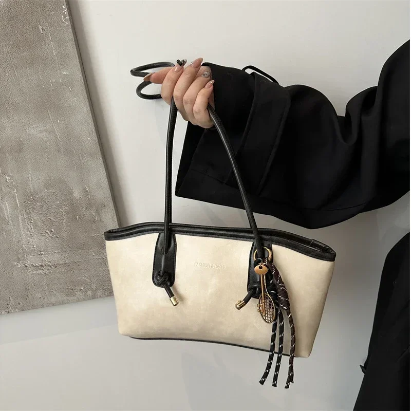 Ladies' crossbody bag with long thin shoulder strap bow design, simple pendant handbag, elegant horizontal crossbody bag