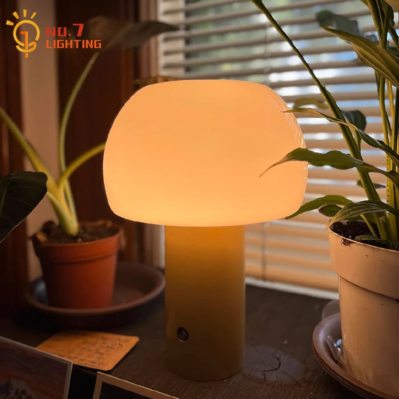 

New Mushroom Lamp LED Charging Table Lamp 3-colors Dimming Desk Lamp Mushroom Night Light for Bar Restaurant Bedroom Decoration