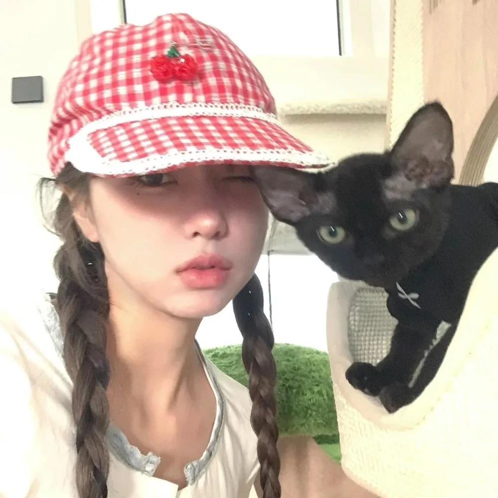 

Fashion Sunscreen Cherry Pin Cap Cotton Peaked Red Plaid Hat Cute Sweet Lace Baseball Cap Streetwear