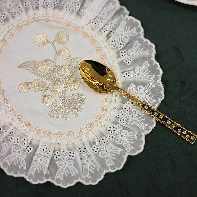 New French Style Embroidery Lace Placemat Home Kitchen Dining Table Mats Oval Coaster Home Decoration Placemats Pot Mat Cloth