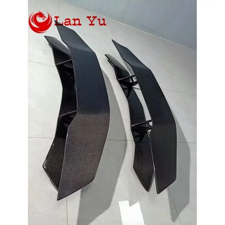 

Suitable for Lamborghini Aventado LP700 modification upgrade DMC style carbon fiber rear spoiler