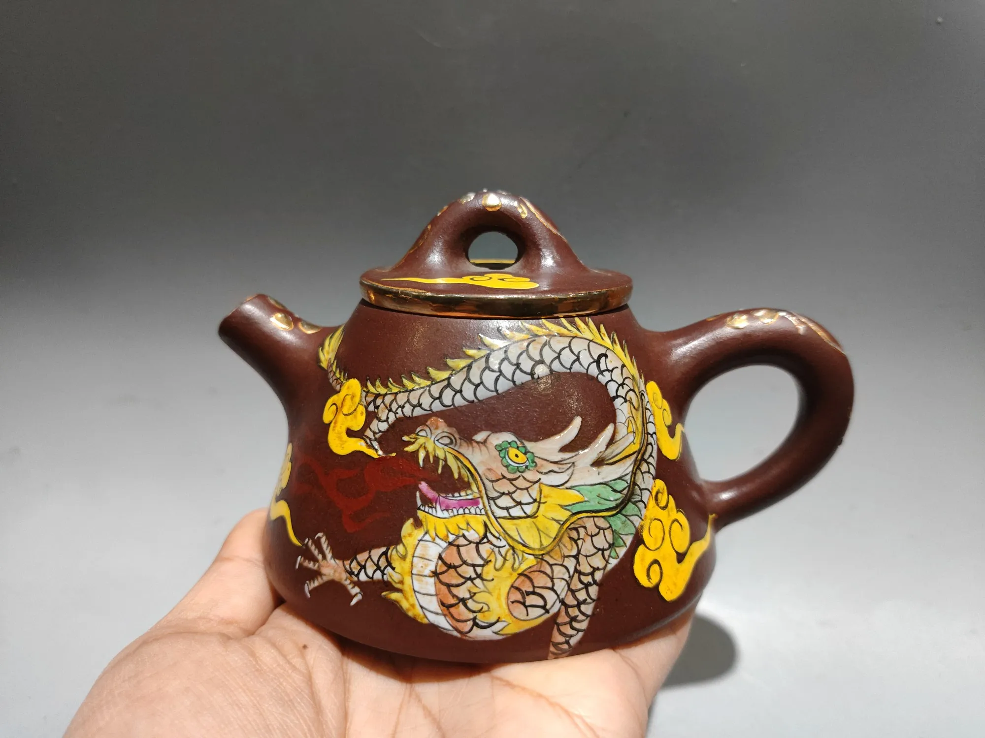 Yingxing redware ceramic tea-pot Outline in gold Painted Dragon pattern kettle teapot Tea charm Amass wealth Ornaments