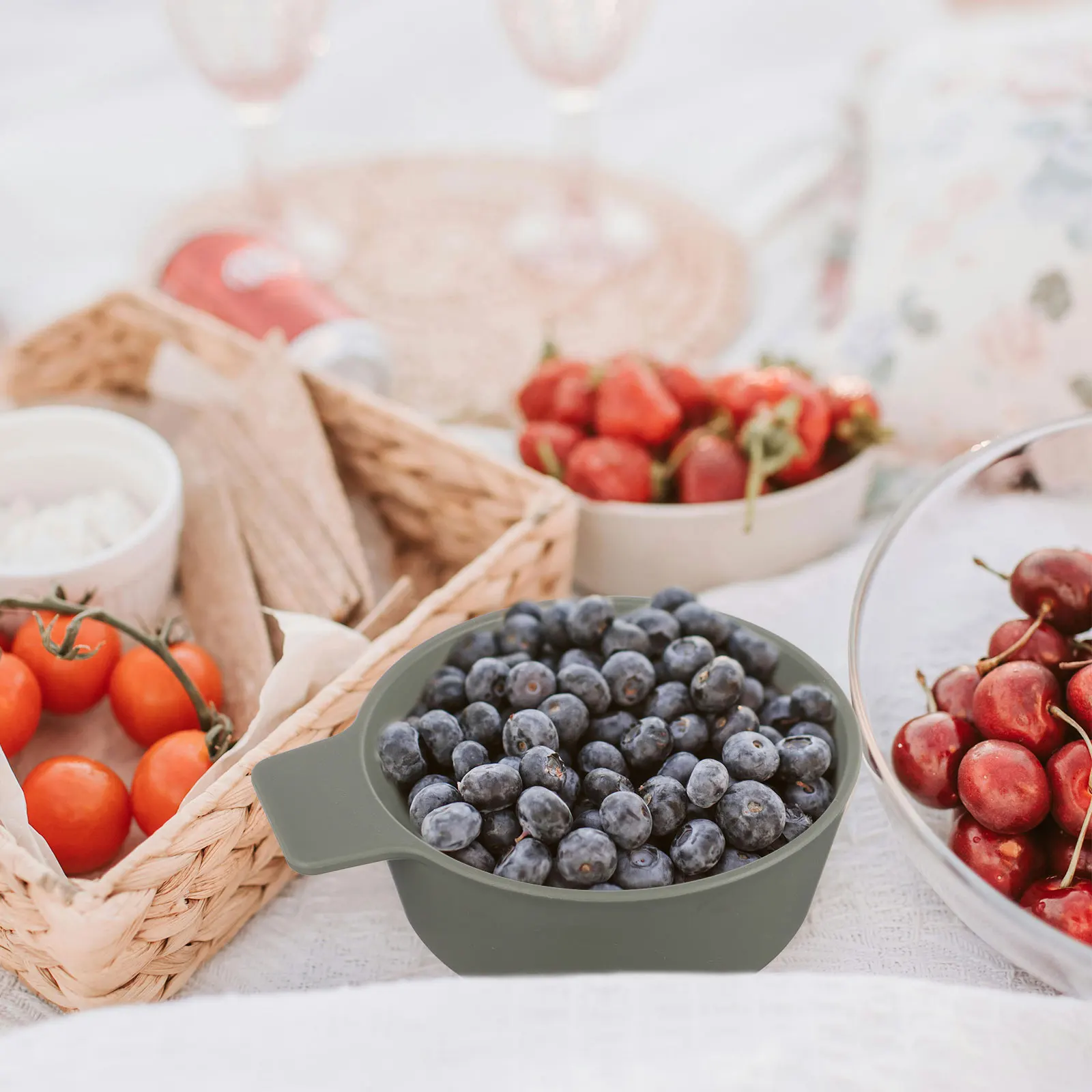 

1Set Reusable Plastic Picnic Dinnerware Set Lightweight Portable Outdoor Plates Bowls for Camping Bbq Household Kitchen