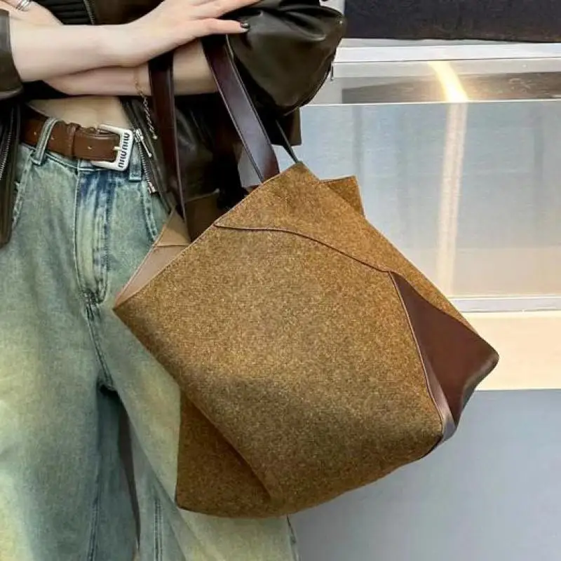 Autumn and Winter Fashion New Patchwork Contrasting Color Large Capacity Hand-held Tote Bag Woolen Texture Single Shoulder Bag