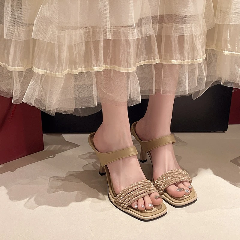 خنجر النعال صيف جديد رئيس مربع المفتوحة تو بريق رقيقة حزام مجموعة القدم المضادة للانزلاق مقاومة للاهتراء عالية الكعب #2