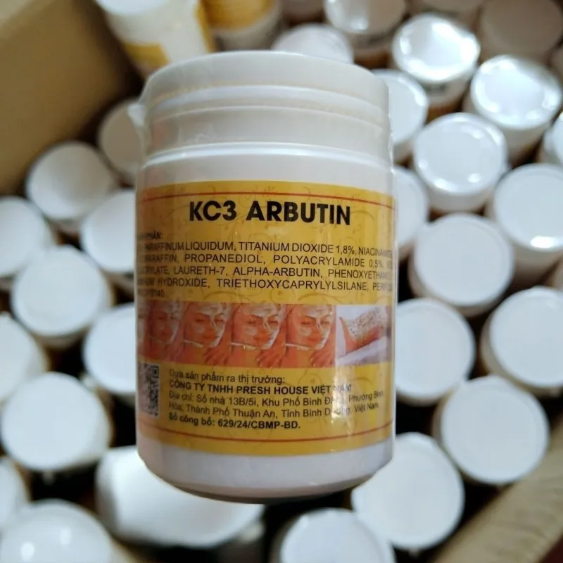 kich-trang-arbutin-kc3-vang-loai-250g-rafraichissant-et-illuminateur-hydratation-intense-ameliore-l'eclat-de-la-peau