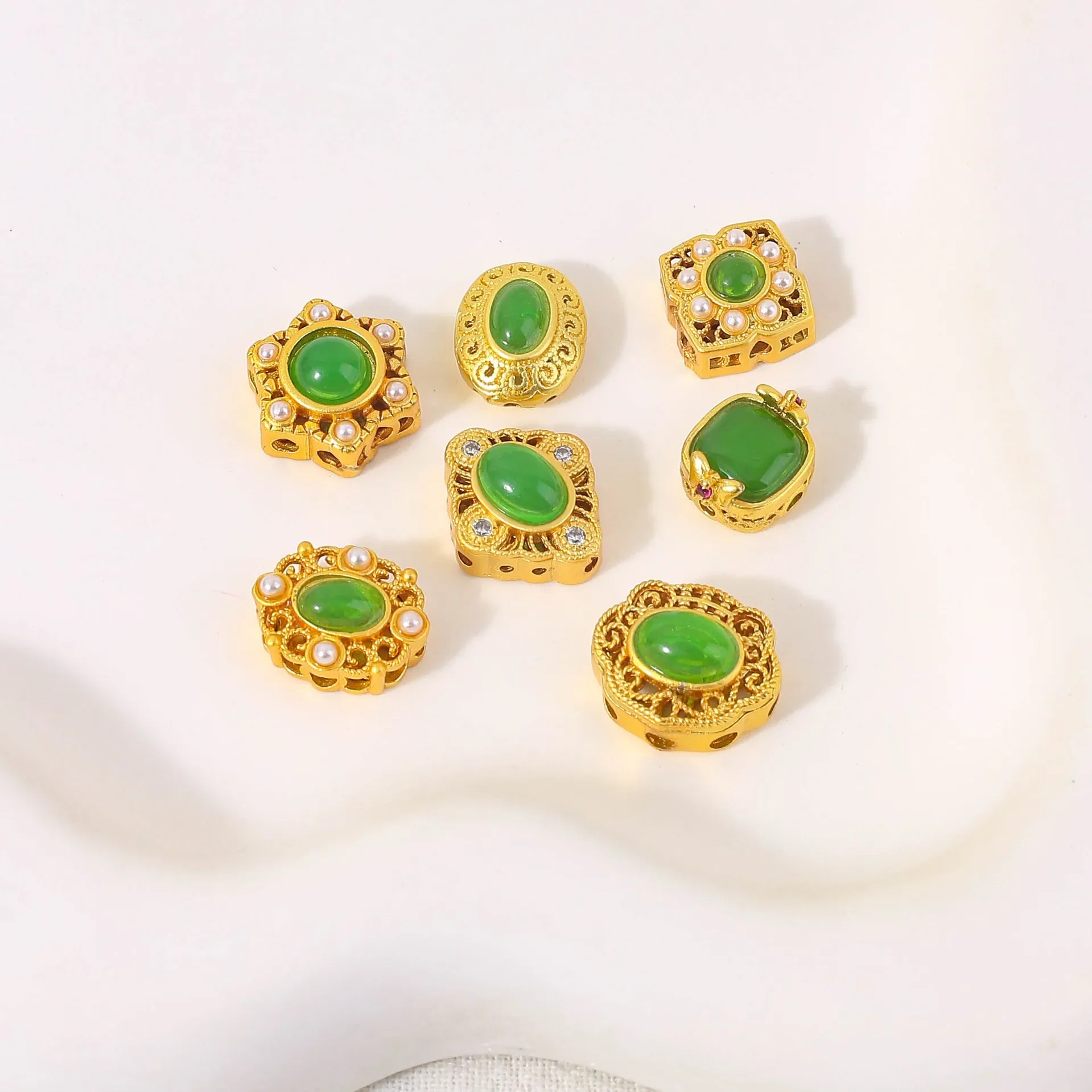 5 Pieces Copper Gold-plated Inlaid Green Crystal Hollow Spacer Beads DIY Pearl Bracelet Necklace Hand String Jewelry Accessories