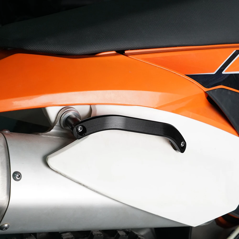 NICECNC لـ KTM 2017-2019 EXC 300 EXC 250 EXCF 350 450 XCW 300 مقبض الركاب الخلفي SX 125 SXF 250 SXF 450 XCF 2016-2018