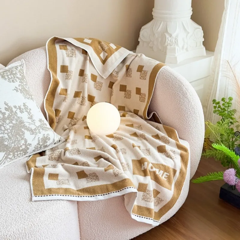

2025 new cotton terry bath towel blanket 70x140cm soft water absorption without hair loss striped plaid printing bath towel