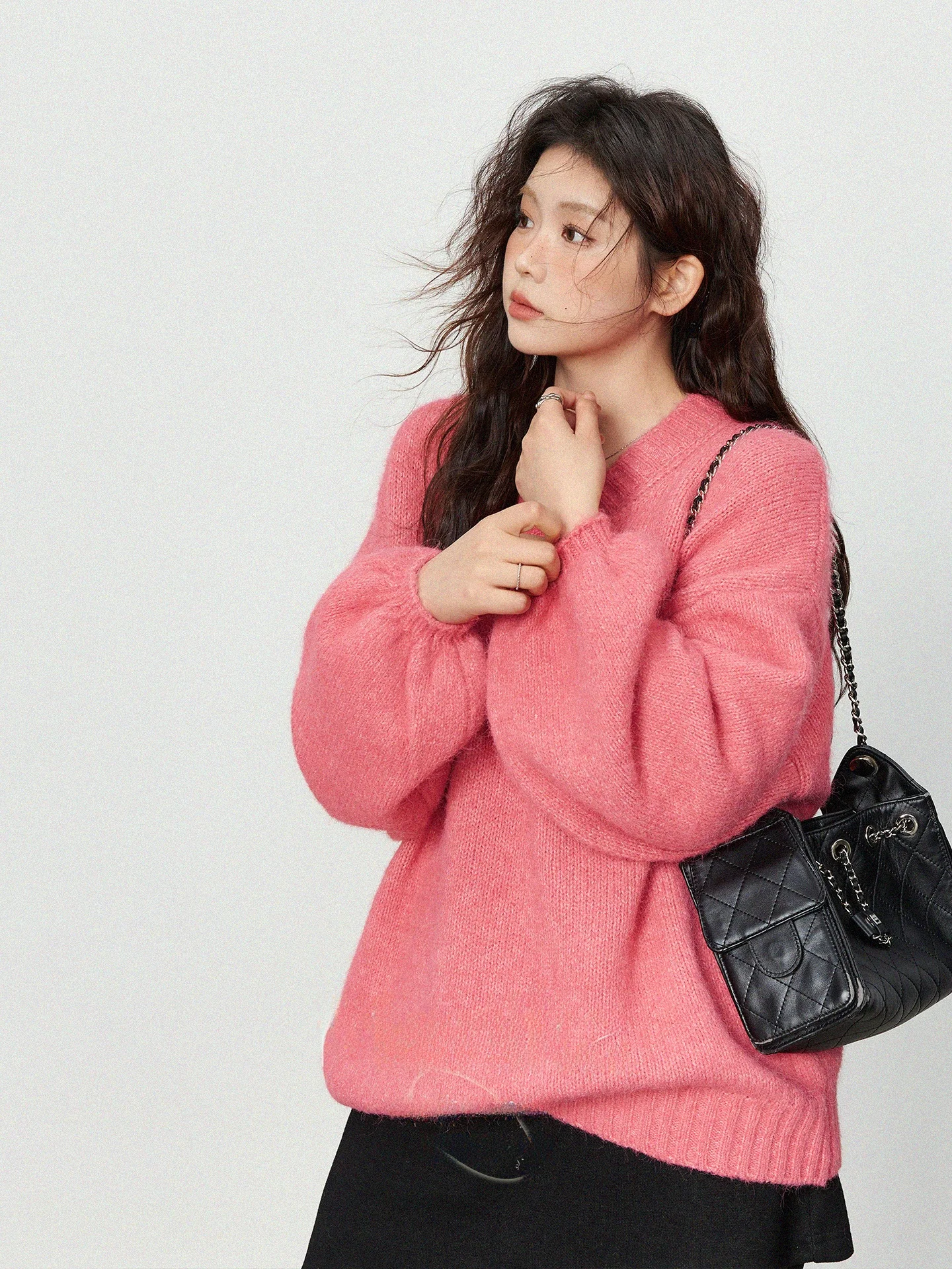 

Женский вязаный свитер оверсайз в винтажном стиле с V-образным вырезом, мягкий, длинный рукав, свободный крой, повседневный, из полиэфирного волокна, зимний