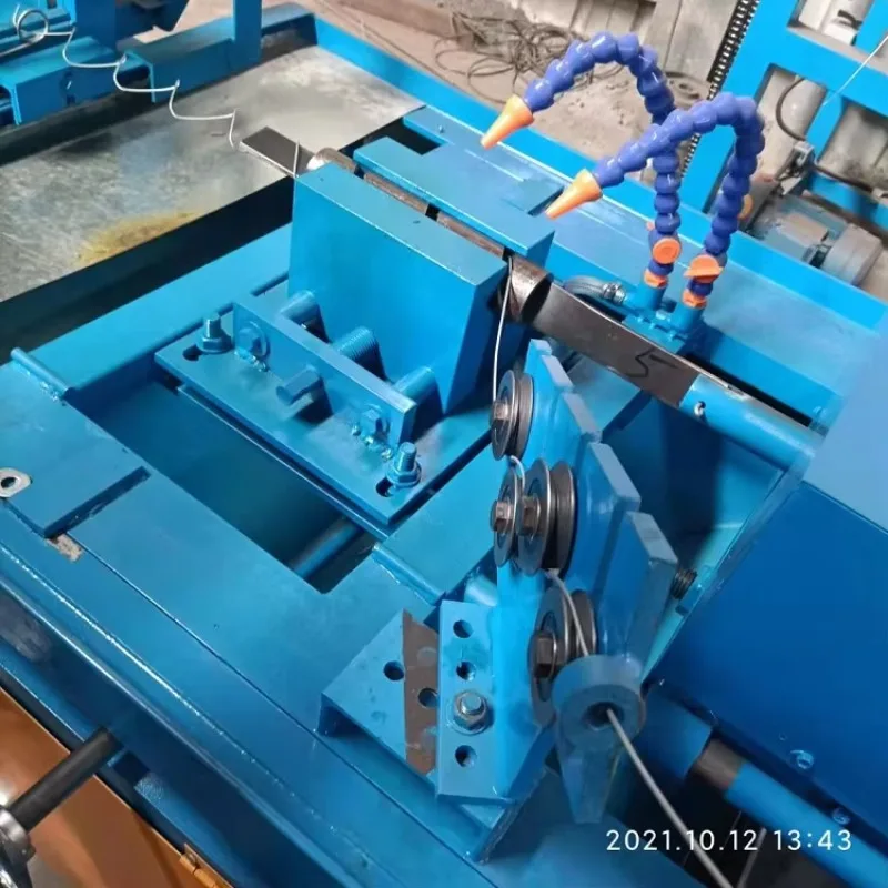 Customized Heavy-Duty High-Speed Chain Link Fence Making Machine Stable Performance For Temporary Construction Fencing, Park Bou
