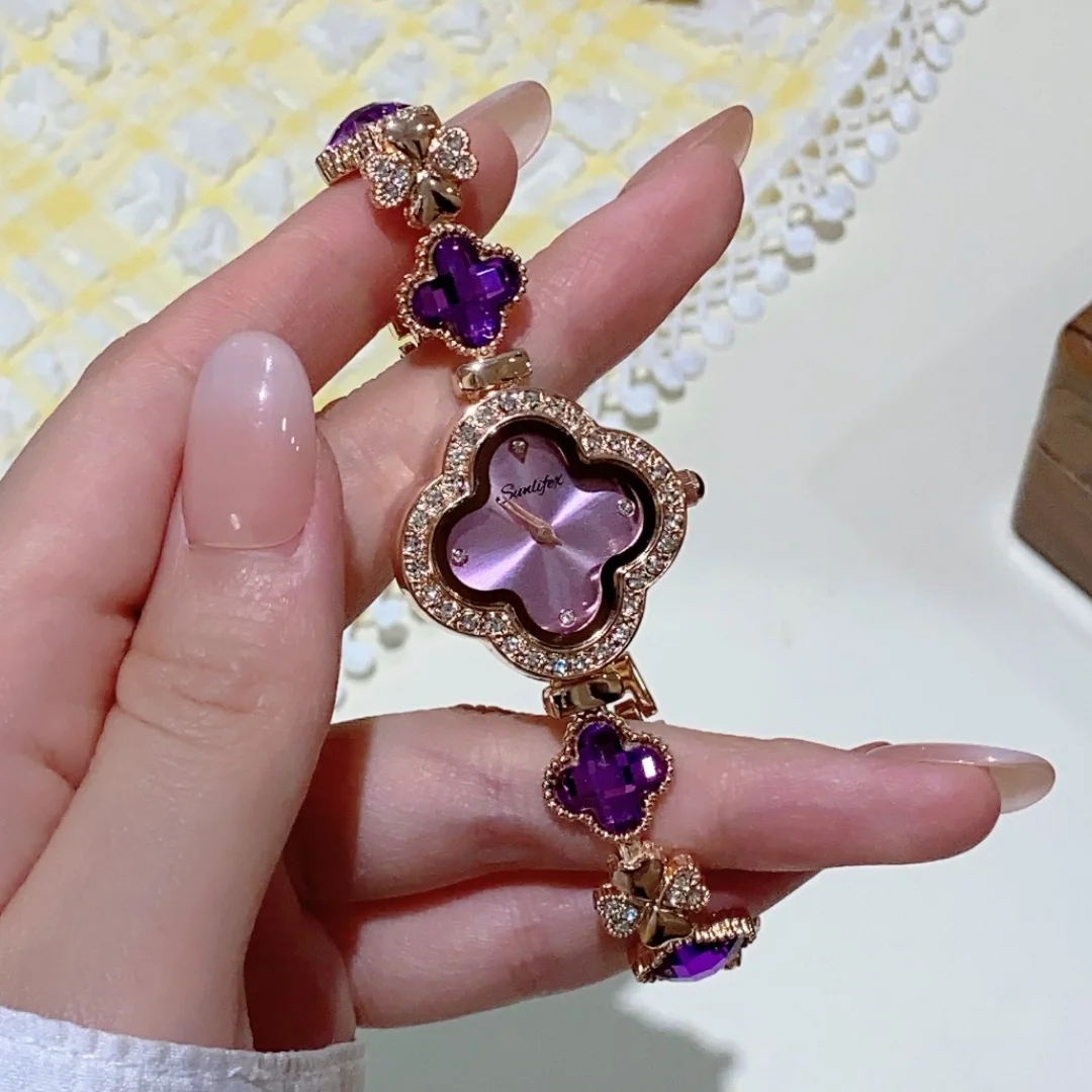 แฟชั่น Clover สร้อยข้อมือผู้หญิงนาฬิกาหรูหราเพชรฝังหญิงนาฬิกาสุภาพสตรีแฟชั่นสร้อยข้อมือควอตซ์นาฬิกาข้อมือ