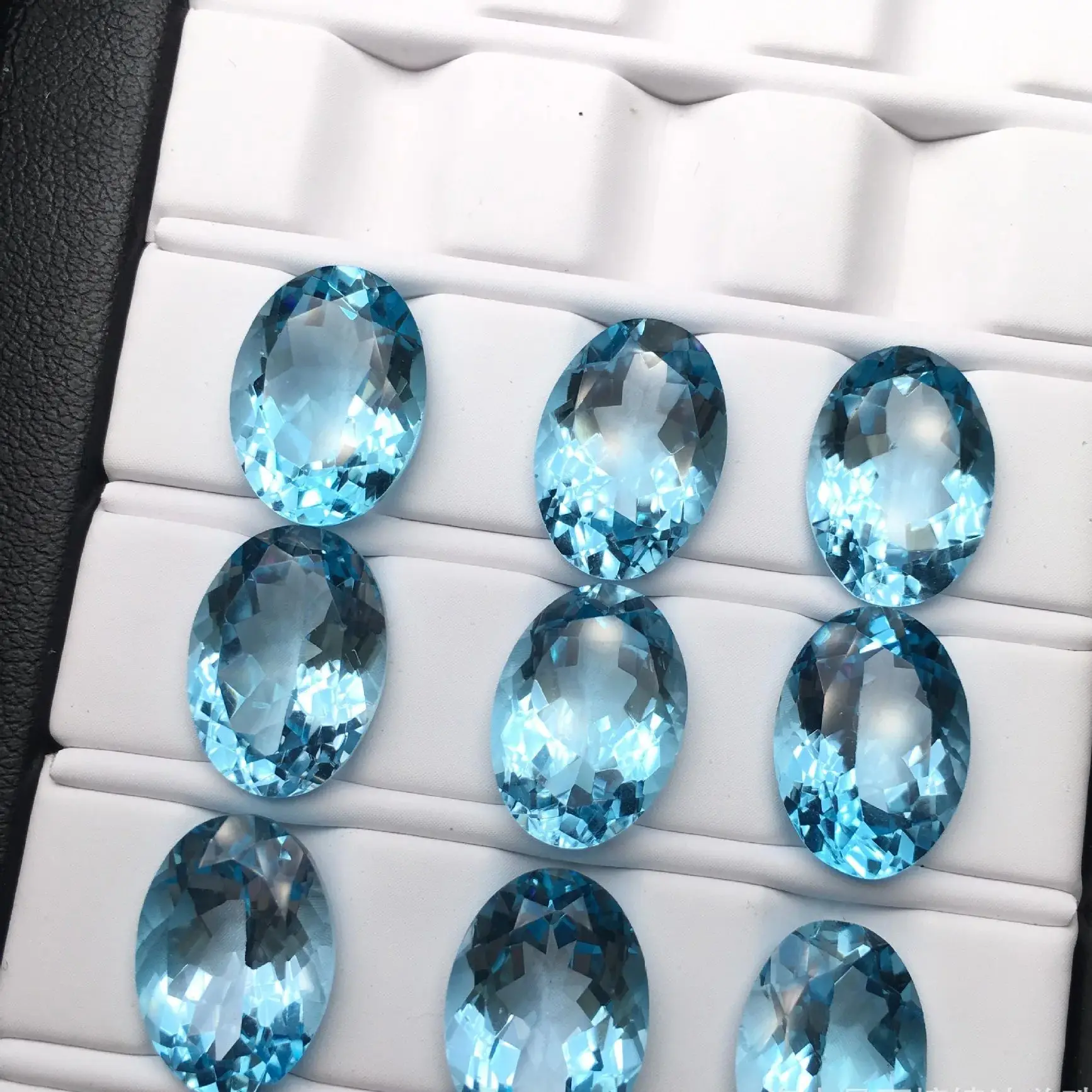 Wholesale 2pcs/pack Genuine Blue Topaz Bead Cabochon 10x14mm Ovals Hand Cutting Semi-Precious Gems Cabochon Ring Face