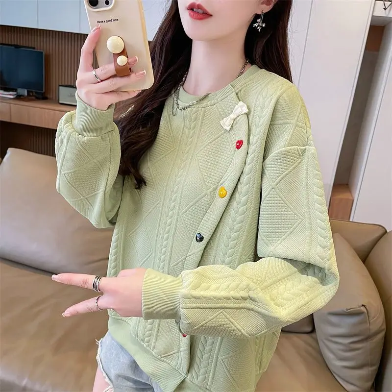 เสื้อสเวตเชิ้ตบางประกบปุ่มสีไม่สม่ําเสมอสําหรับผู้หญิง