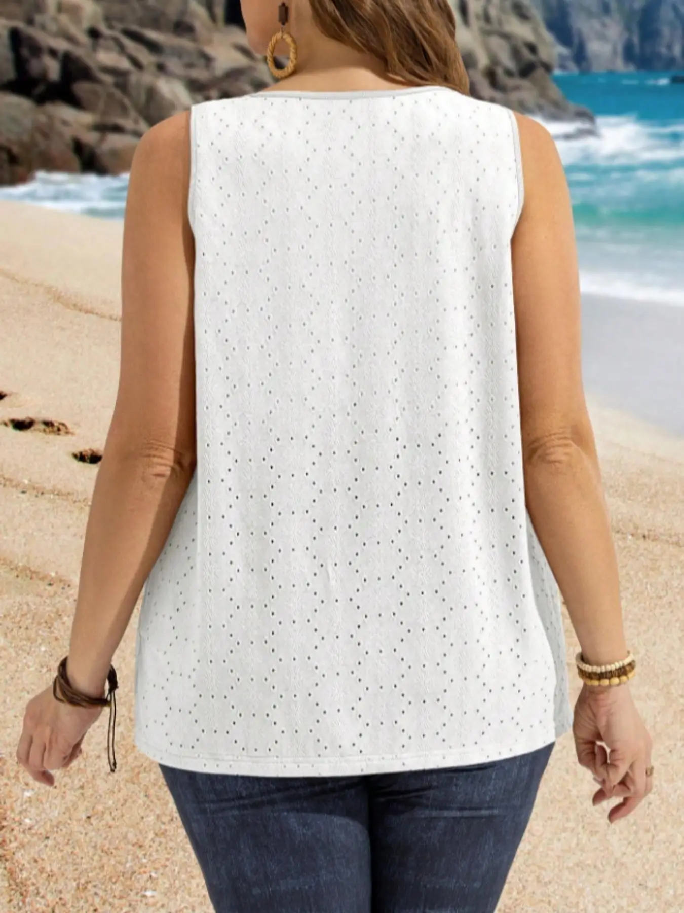 Plus Size Women's Eyelet Embroidered Tank Tops Sleeveless Square Neck Loose Fit Casual Camisoles for Summer