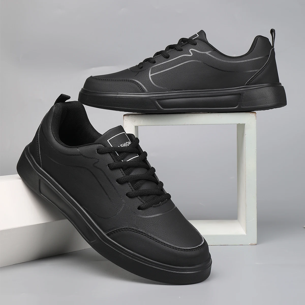 

New Lightweight Men Sneakers Spring Autumn Mens Running Shoes Non-slip Waterproof Male Walking PU Leather Sports Shoes Man