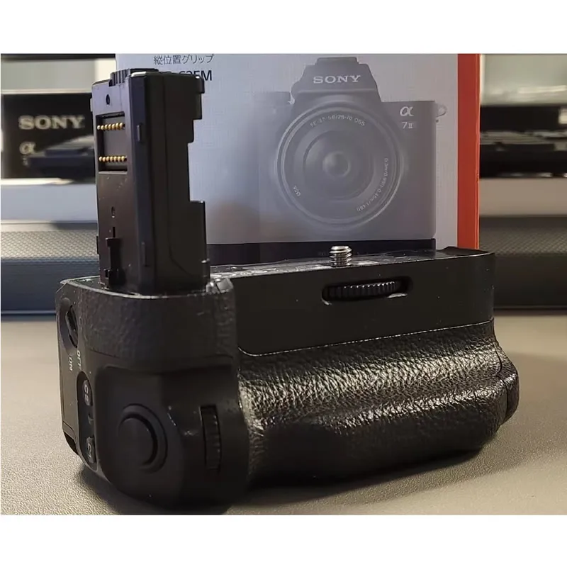 Used Original VG-C2EM Vertical Grip for Sony a7M2 a7R2 a7RM2 a7SM2 a7S2 Battery Grip