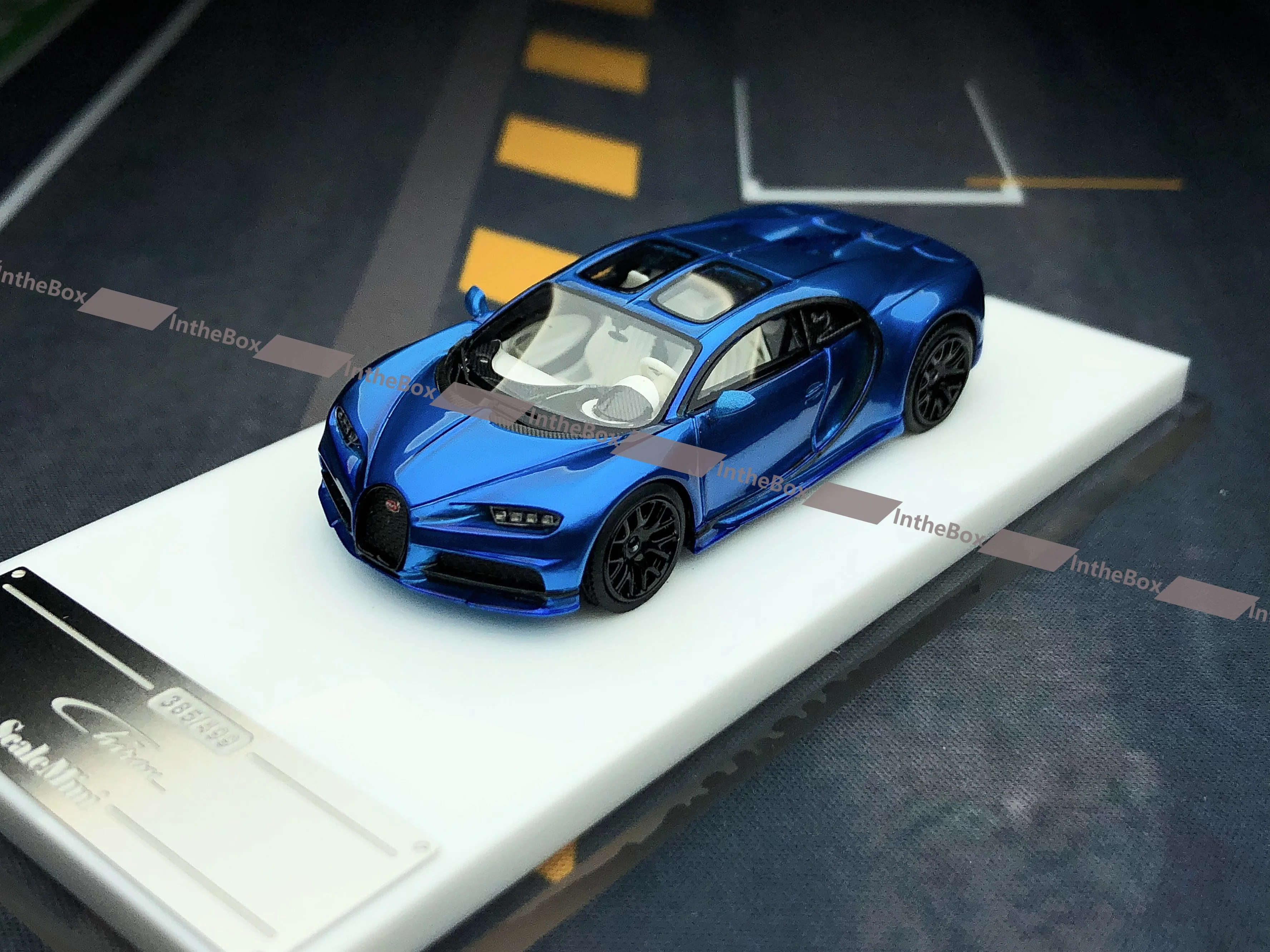 

ScaleMini 1:64 Chiron Super Car Синяя модель автомобиля из смолы Коллекция ограниченного выпуска игрушки для хобби