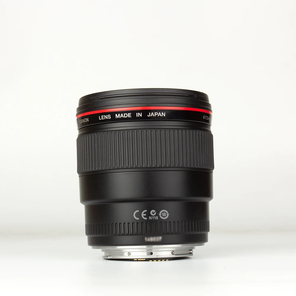 Canon EF 35mm f/1.4L USM Lens