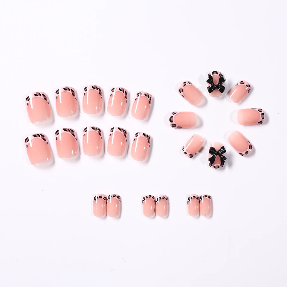 24pcs uñas postizas francesas rosas con estampado de leopardo, cortas cuadradas, moño negro 3D, acrílicas de cobertura total 4
