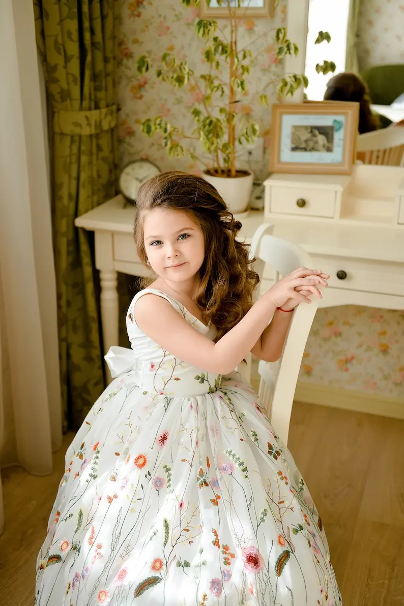 Flower Girl Dress Floor Length Embroidered Tulle Tutu Open Back Wedding Toddler Dress First Communion Gown Birthday Party bow