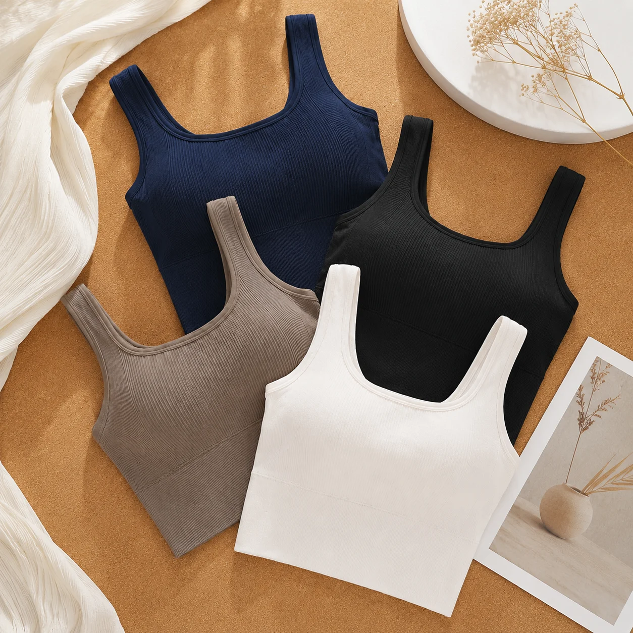 Women's Solid Color U Neck Wire Free Yoga Bra Wide Strap One Piece Tank Top Removable Pads Body Shaping Sports Bra