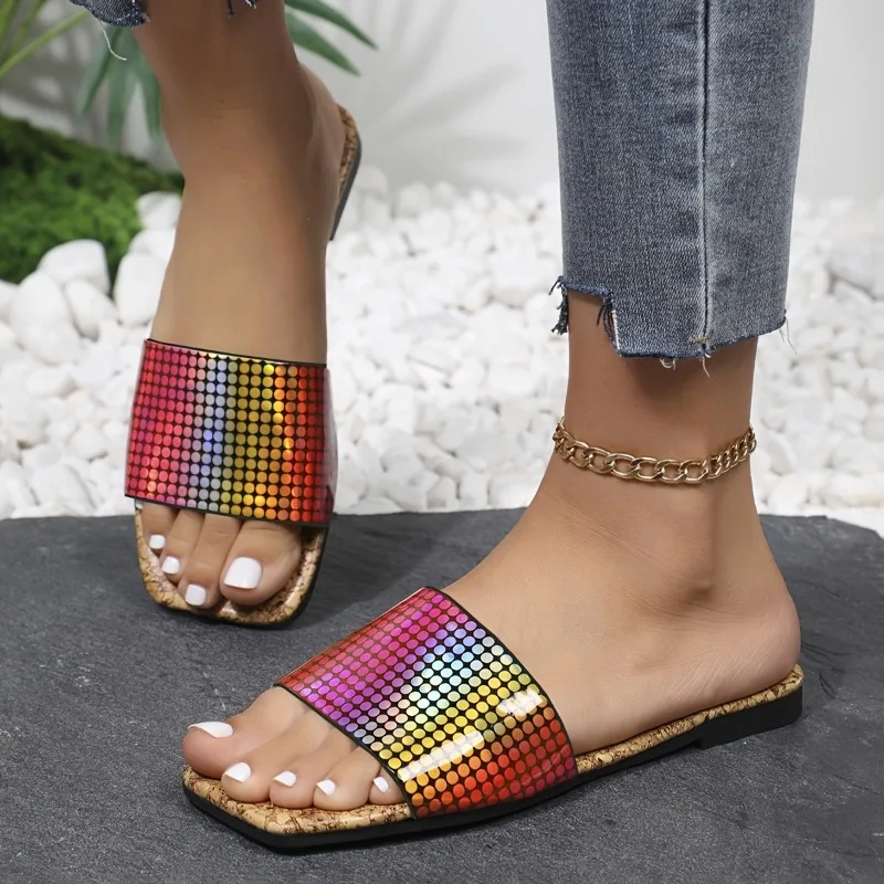 Buty damskie 2025 gorąca sprzedaż Peep Toe kapcie damskie moda dopasowane kolory codzienne kapcie damskie letnie Plus Size płaskie kapcie