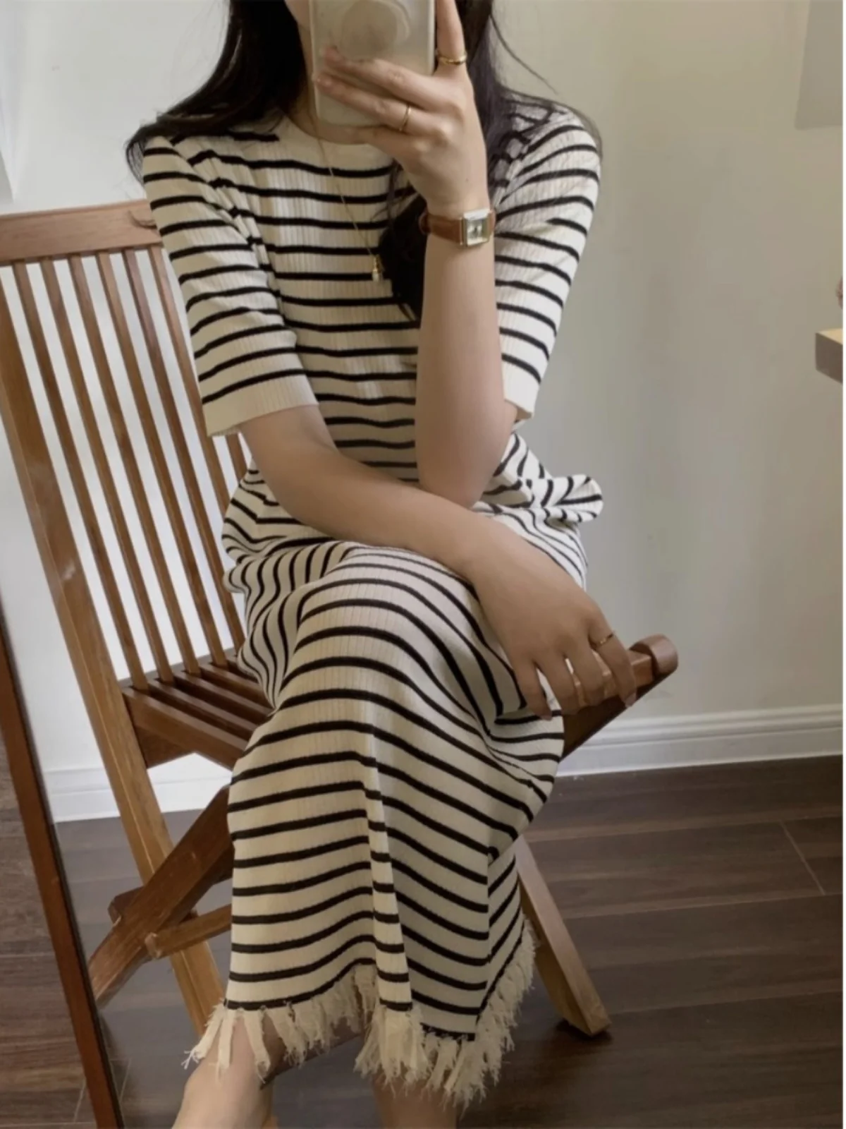 

Шикарный ретро круглый Ne Color Blo Stripe Трикотажный ор Sve Свободный женский Dr Commute Sle средней длины Casual Faion