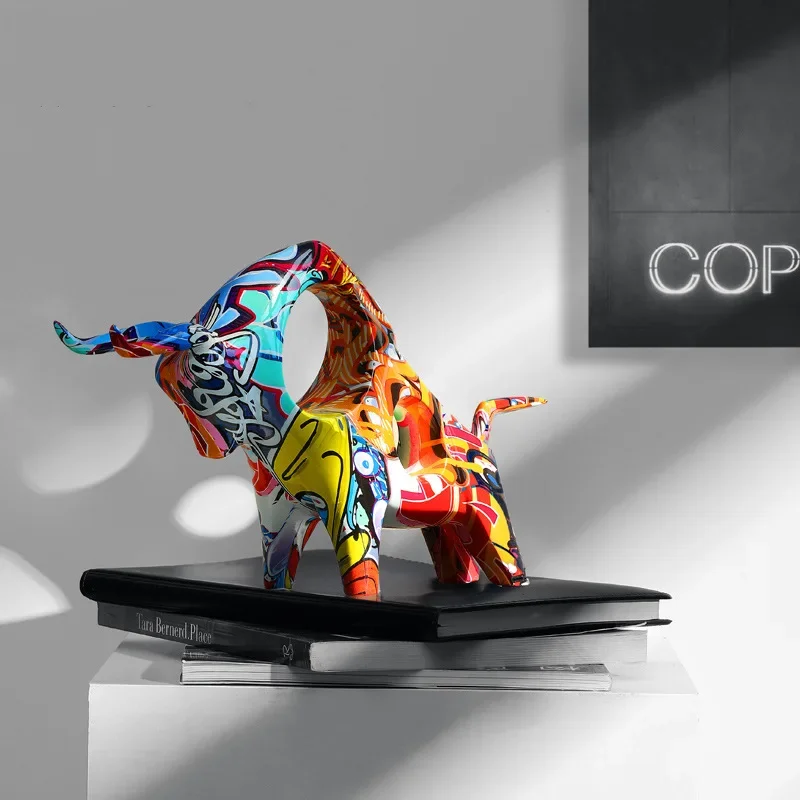 

CL art graffiti cow ornament creative living room desktop model room wine cabinet home decoration housewarming gift