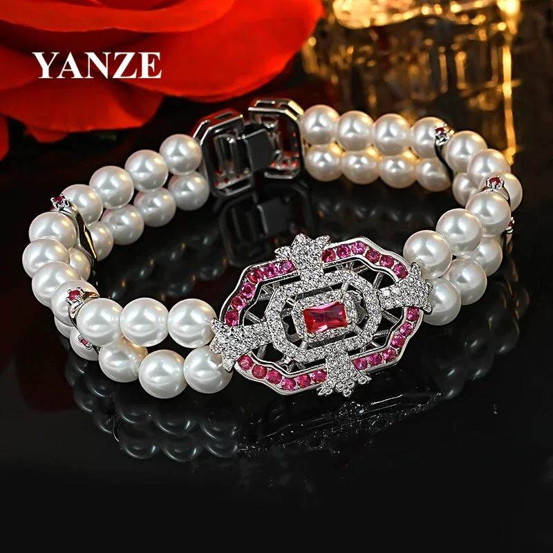 

Luxury Retro Shell Pearl Bracelet with Artificial Colored Gemstones Gold-Plated Rubies and Sapphires Elegance for Party