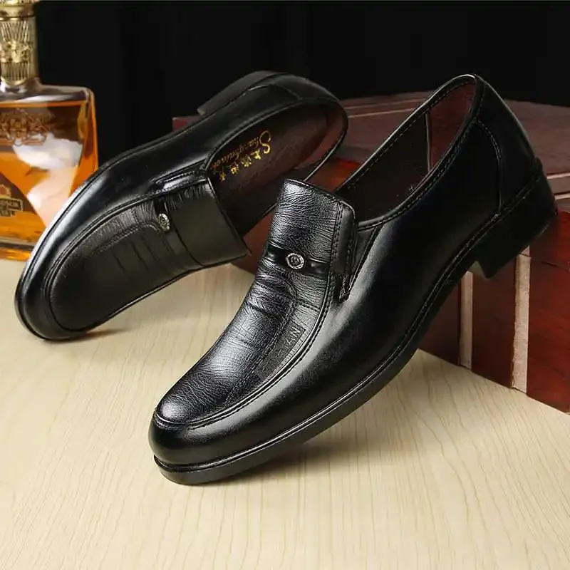 Sapatos sociais masculinos, nova marca, couro de negócios, sapatos planos formais para trabalho, escritório, sapato redondo, respirável, festa de casamento