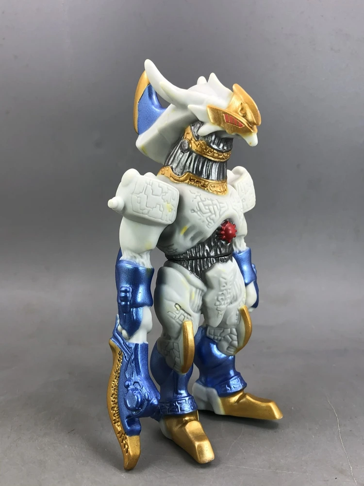 مجسم فينيل ناعم من Ultraman Monster Great Sword Galactron - متوفر للديكور #2