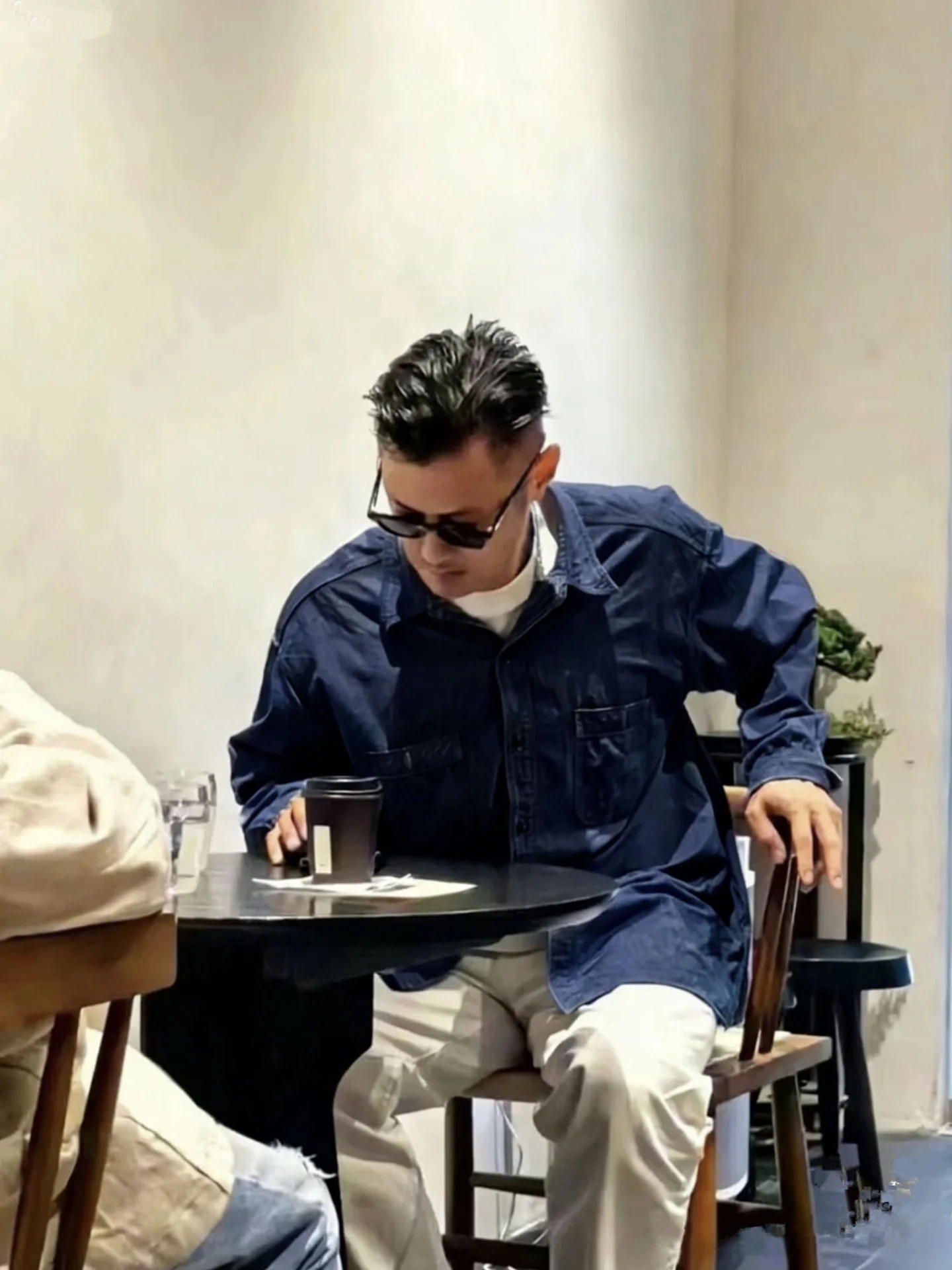 

Свободная повседневная джинсовая рубашка с длинными рукавами, мужская весенне-осенняя сезонная рабочая одежда, верхняя одежда в японском стиле с классическим воротником