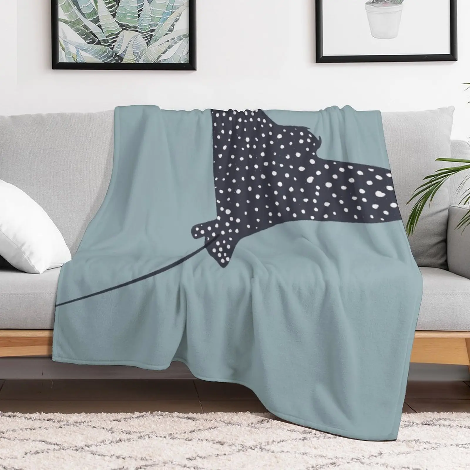Stingray Fish illustration Throw Blanket Cozy Home Blanket Gift for Christmas Holiday