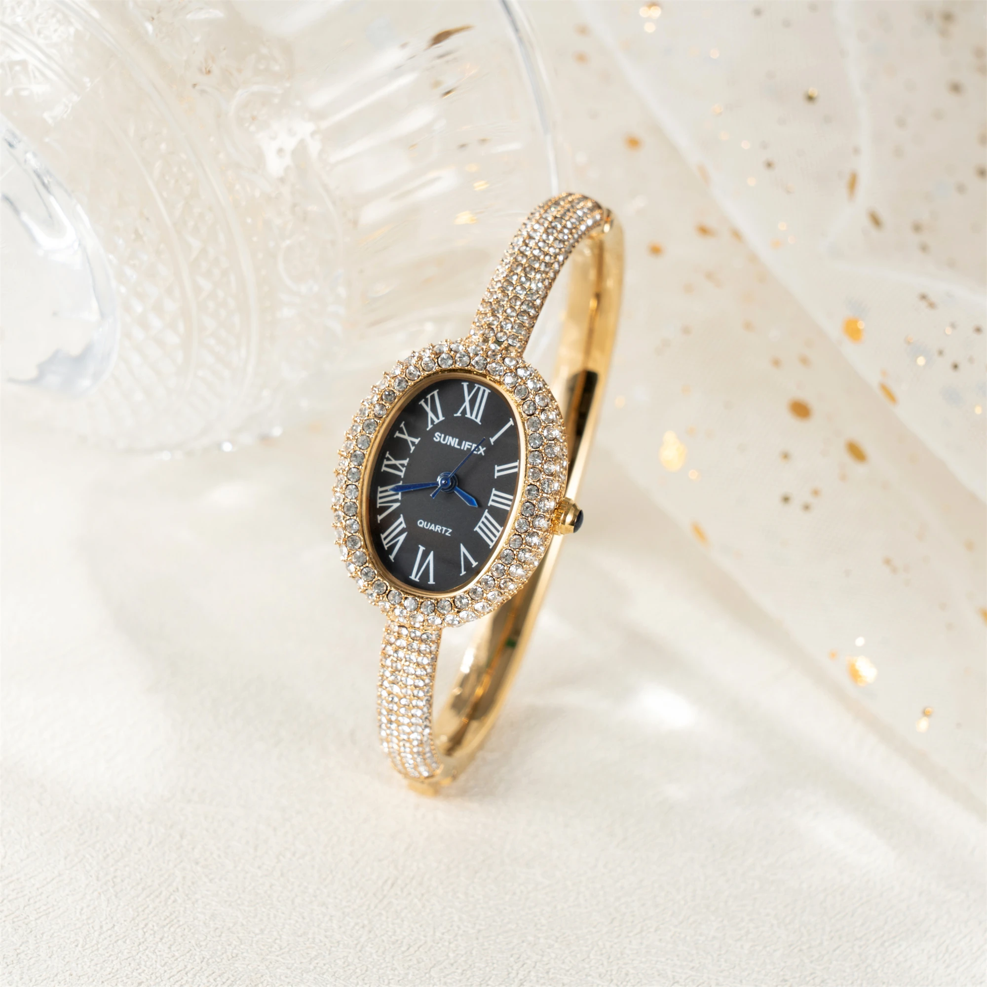 New Luxury Elegant Ladies' Bracelet Wrist Watch Roman Numeral Inlaid Rhinestones Oval Waterproof Women's Quartz Watch Reloj