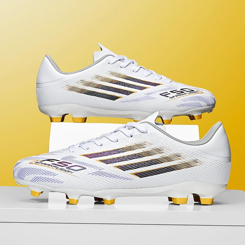 

Men Soccer Shoes Women Unisex Professional Football Shoes Comfortable Indoor Non Slip Ultralight Resistant Football Field Boots