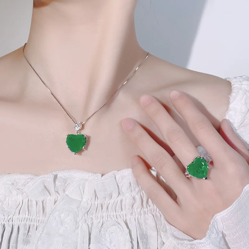 

Adjustable Heart Shaped Gemstone Jewelry Green Rings Necklaces Embellished with Sparkling Zirconia for Women's Fashion Jewelry