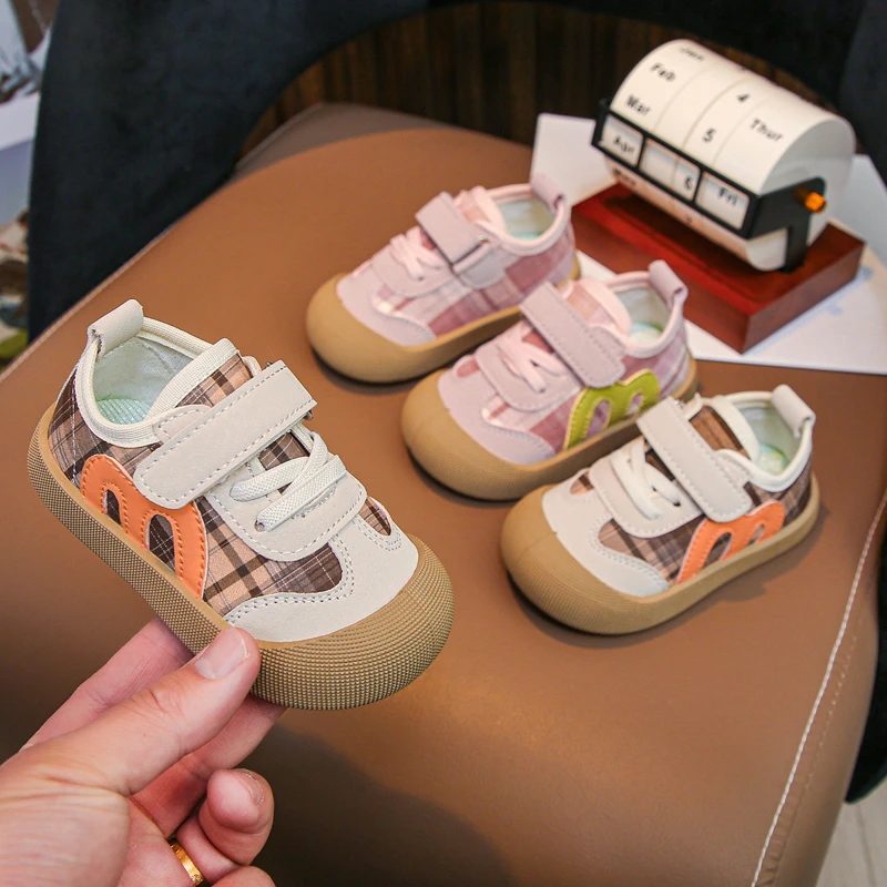 

2026 Girls Spring New Style Soft Bottom Fashion Shoes For Toddlers Learning To Walk Shoes Children's Footwear Kids Shoes