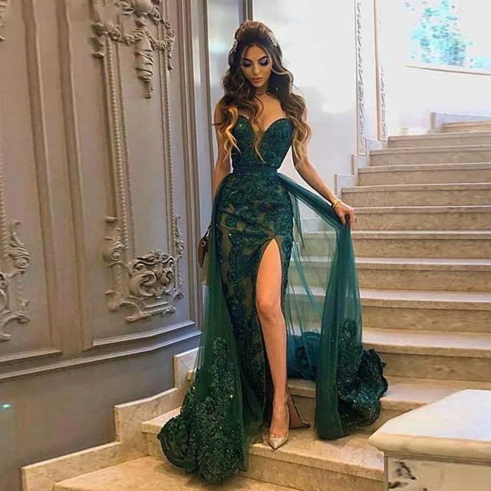 

Customized Handmade Lace Embroidery Prom Dress Sexy Side Split Emerald Green V Neck Evening Gown With Lace Tail For Elegant Even