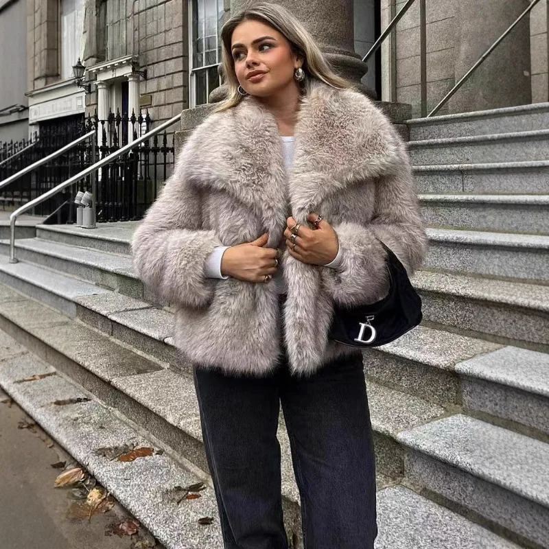 

Winter Eco-friendly Jacket Large Lapel Women's Top Large Size Artificial Fur Fashionable and Loose