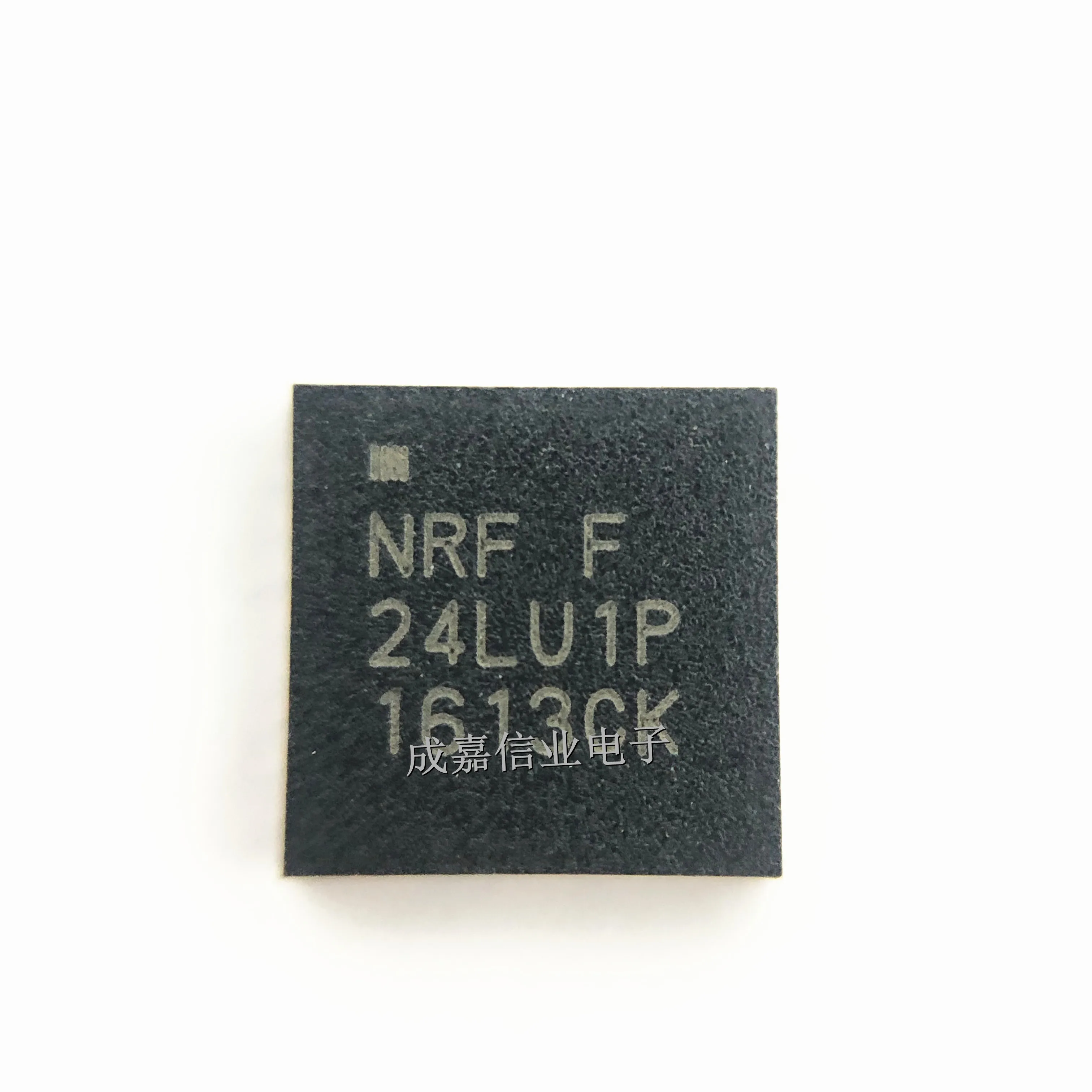 10-pz-lotto-nrf24lu1p-f32q32-t-qfn-32-marking-nrf24lu1p-ricetrasmettitore-rf-24ghz-con-usb-mcu-32k-flsh-me
