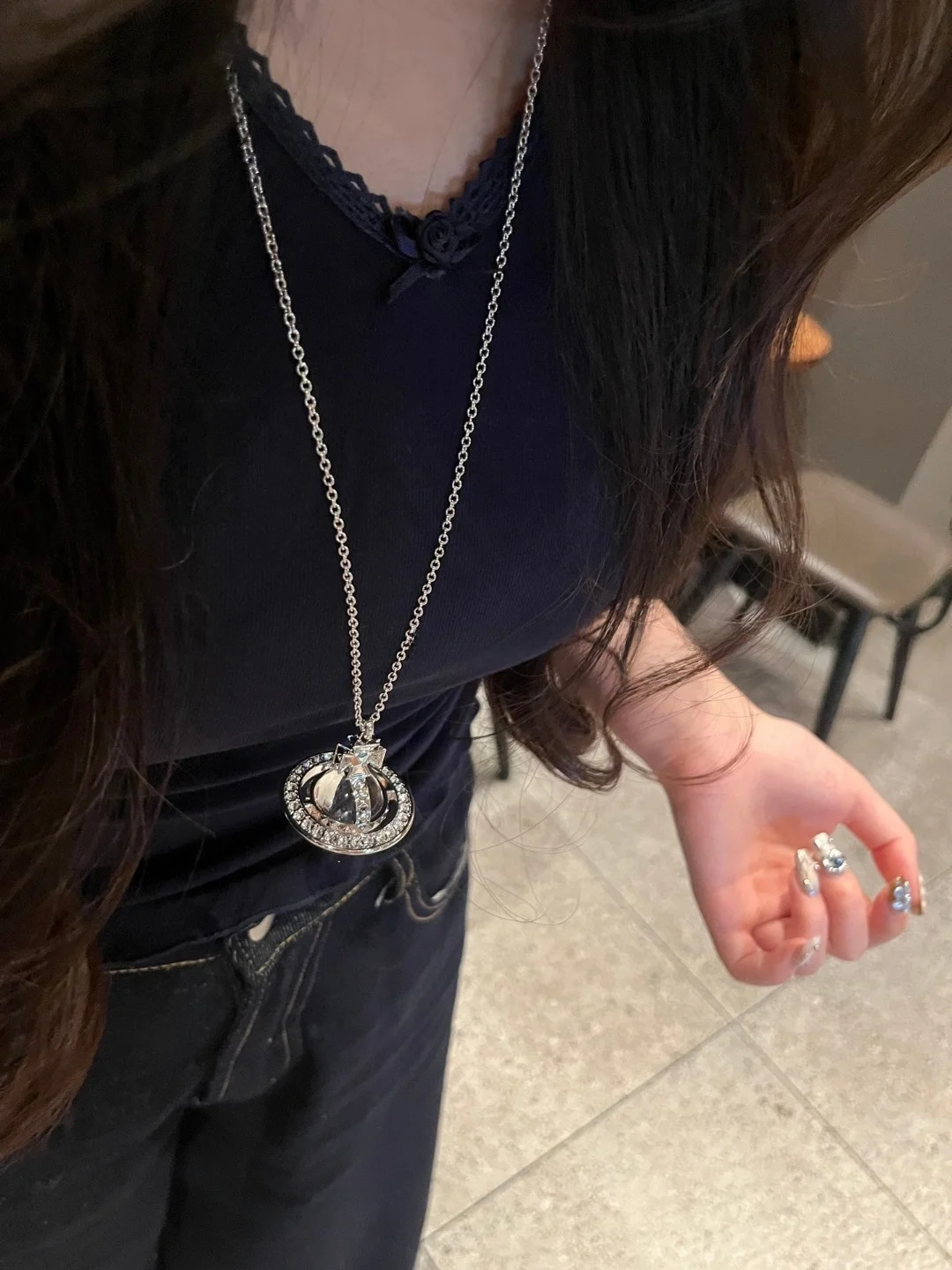 grand-collier-homme-avec-pendentif-boule-transparente-argentee-et-rivet-motif-orb-3d-chaine-de-pull-classique-ornee-de-diamants-accessoires-de-mode-et-bijoux