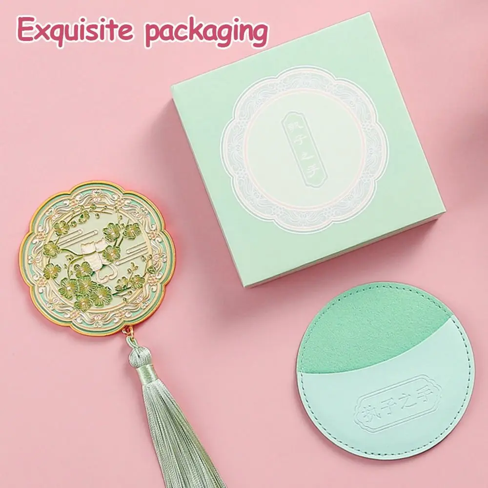 Creatieve draagbare make-upspiegel Chinese stijl reliëfontwerp Handspiegel Metaal Doorzichtige cosmetische spiegel Toeristische souvenirs