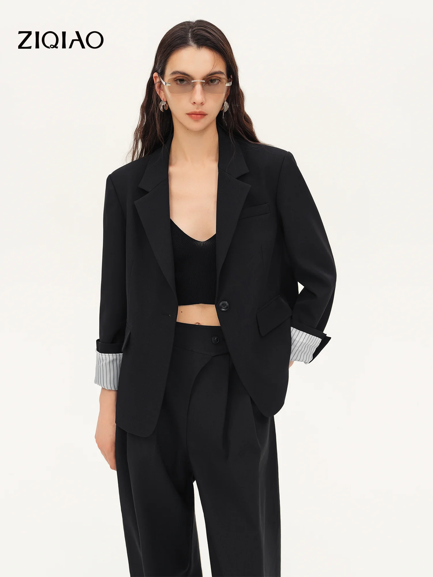 Blazer structuré ZIQIAO 2026 pour femme, coupe droite, revers cranté, idéal pour les entretiens et le style professionnel
