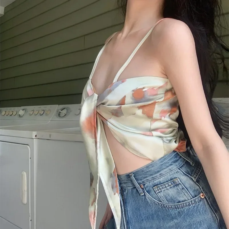 

Sweet and Spicy Girl Triangle Scarf Wearing Tie Dyed Small Suspended Tank Top for Women's Beach French Design Short Top